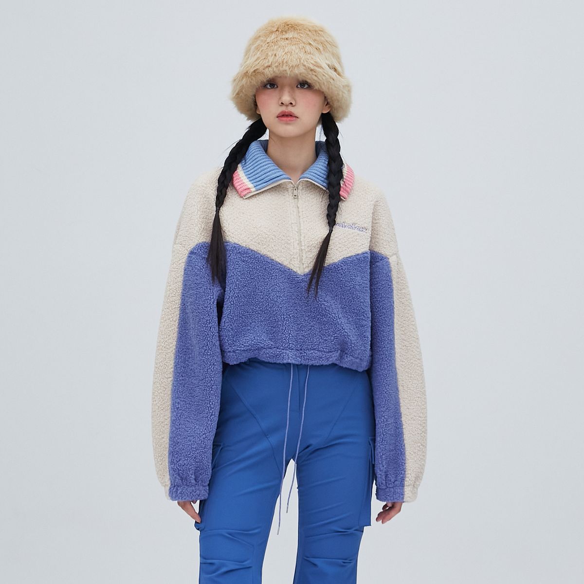 라라폭스(LALAFOX) FURRY BUCKET HAT BEIGE BQ4AH001