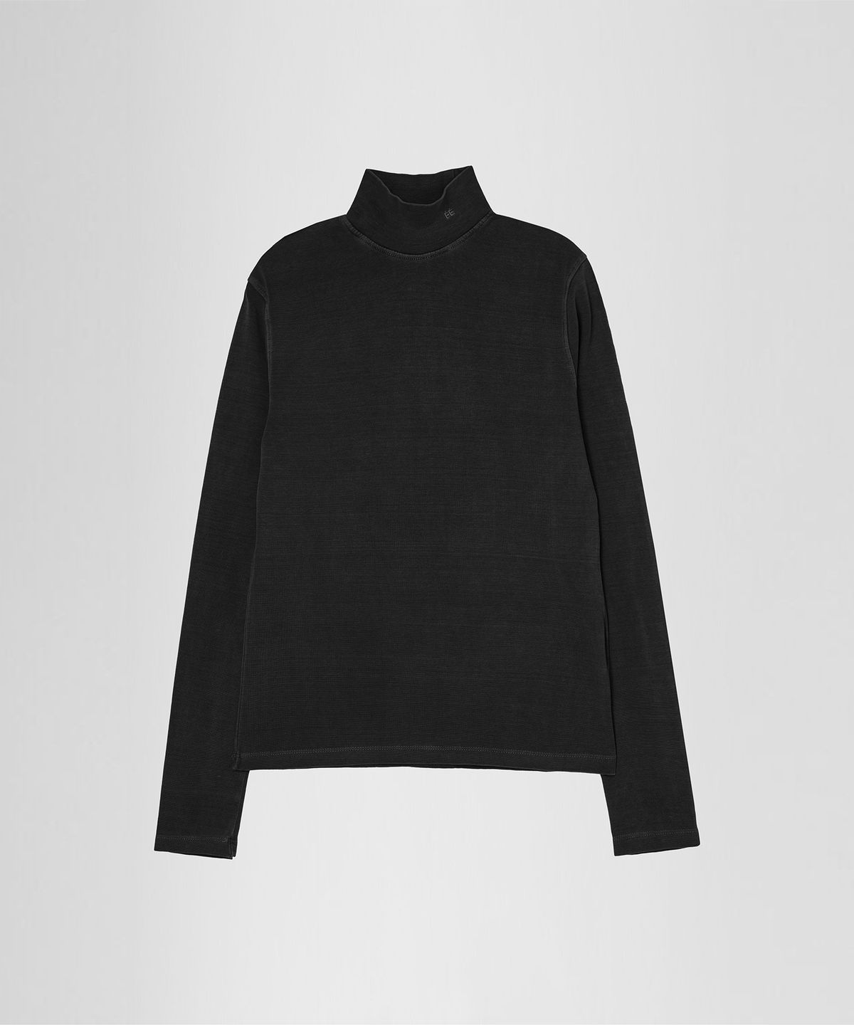 이이(EE) WOMENS TURTLE NECK BLACK