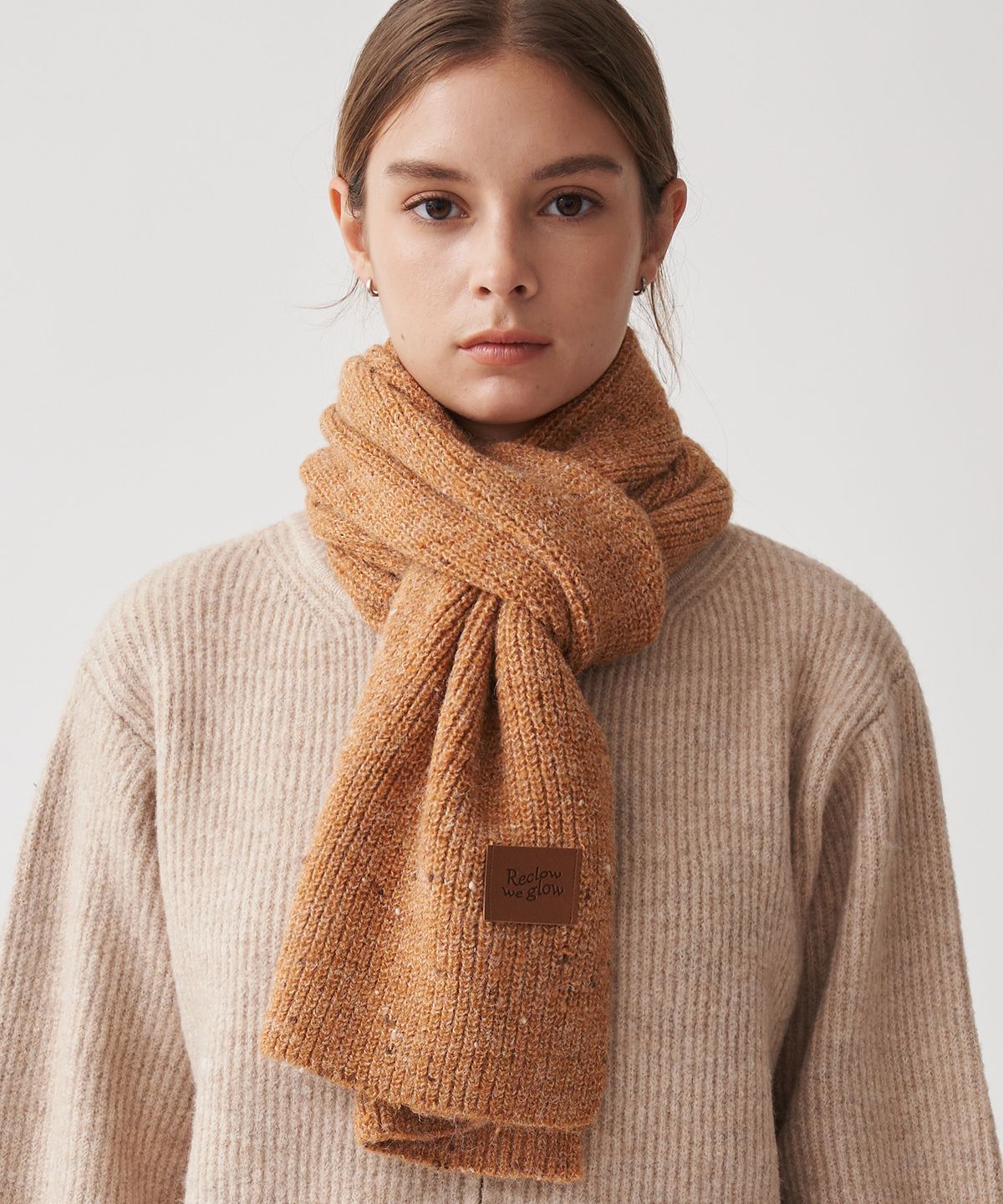 리끌로우(RECLOW) RC AUTUMN 머플러 CAMEL