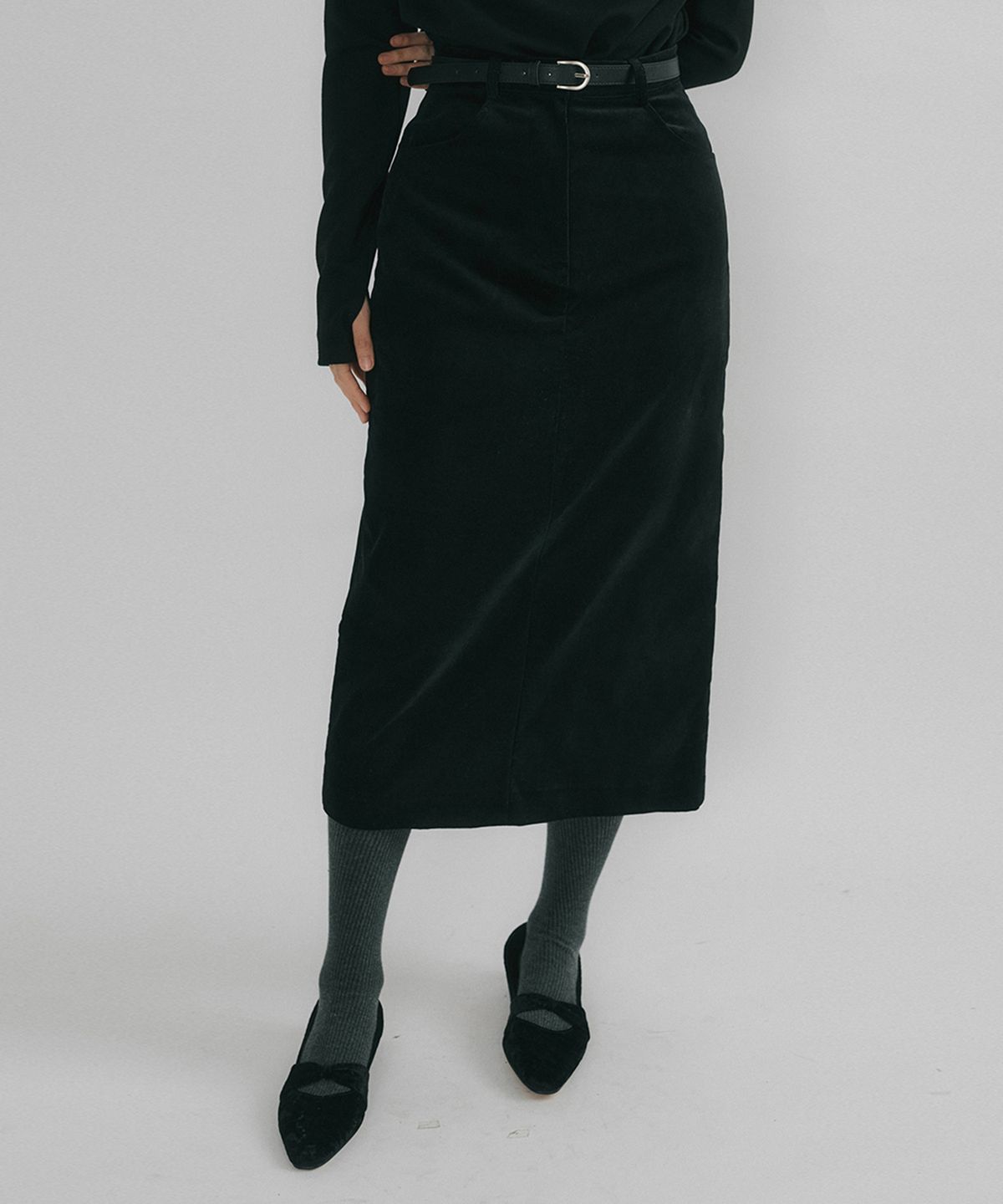 리올그(REORG) OSON COTTON VELVET MIDI SKIRT BLACK