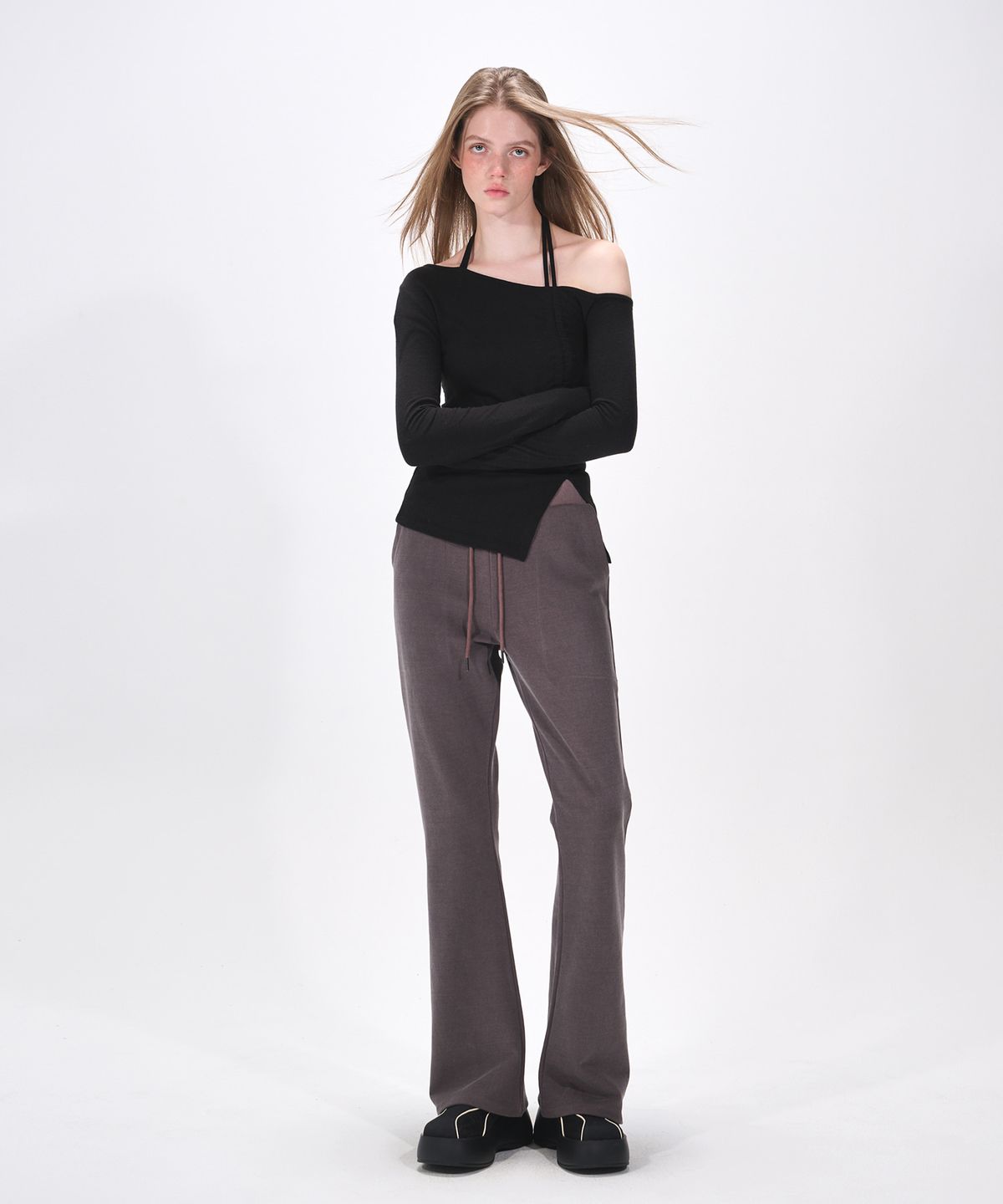 에트몽(ETMON) Pigment Boots Cut Sweat Pants, Wine Brown
