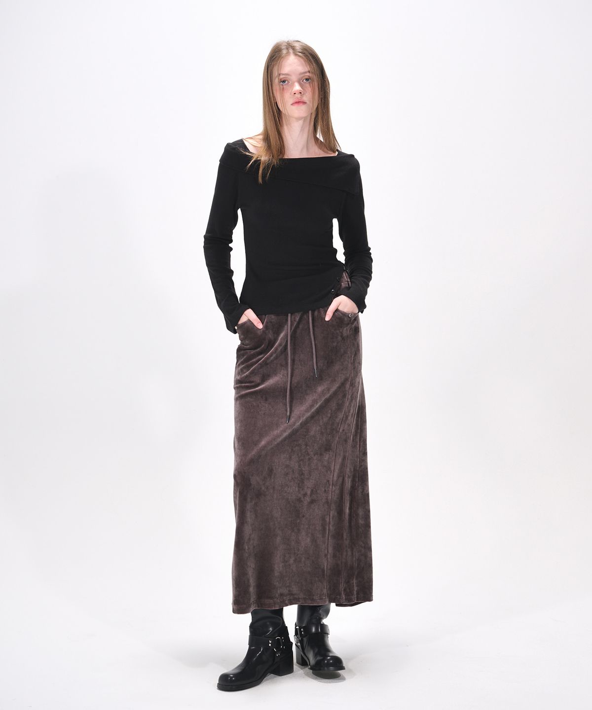 에트몽(ETMON) Velvet Banding Logo Skirt, Wine Brown