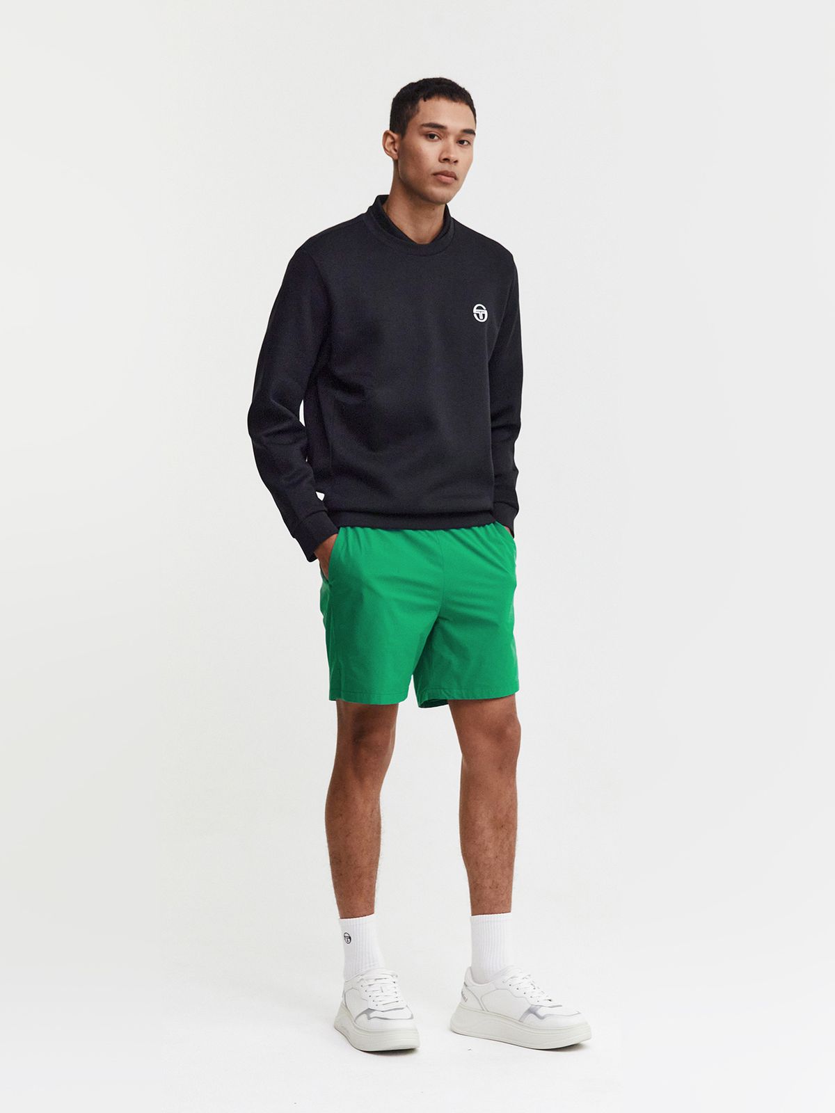 세르지오 타키니(SERGIO TACCHINI) U 고트 백아트웍 맨투맨 (Black)
