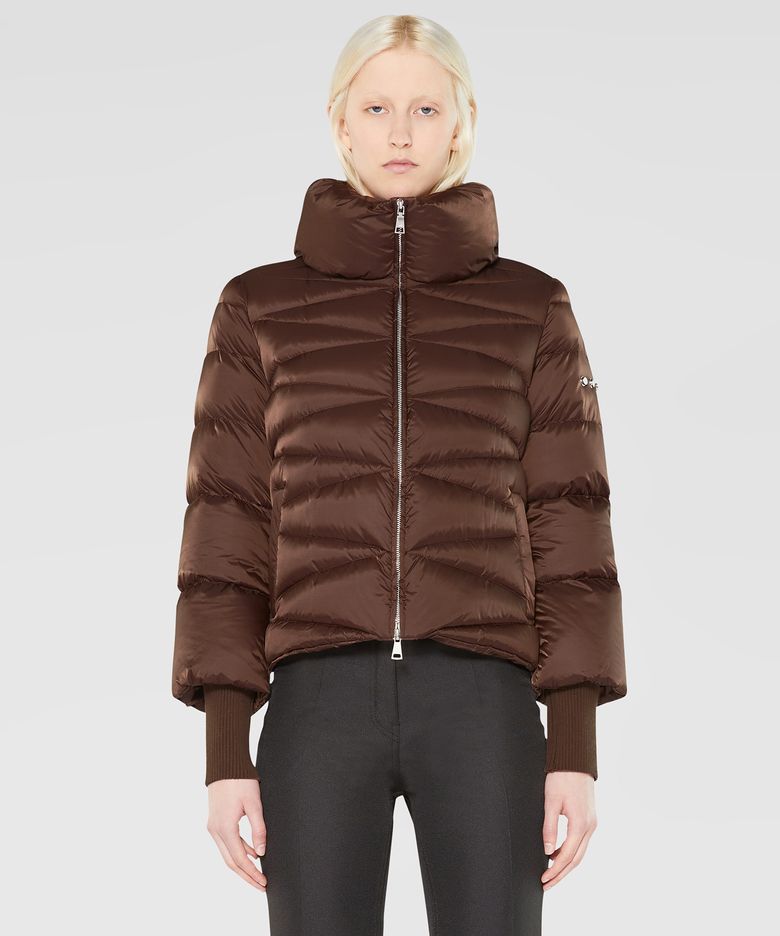 DOWN JACKET WITH DETACHABLE KNIT CUFF (BROWN) [8AW220]