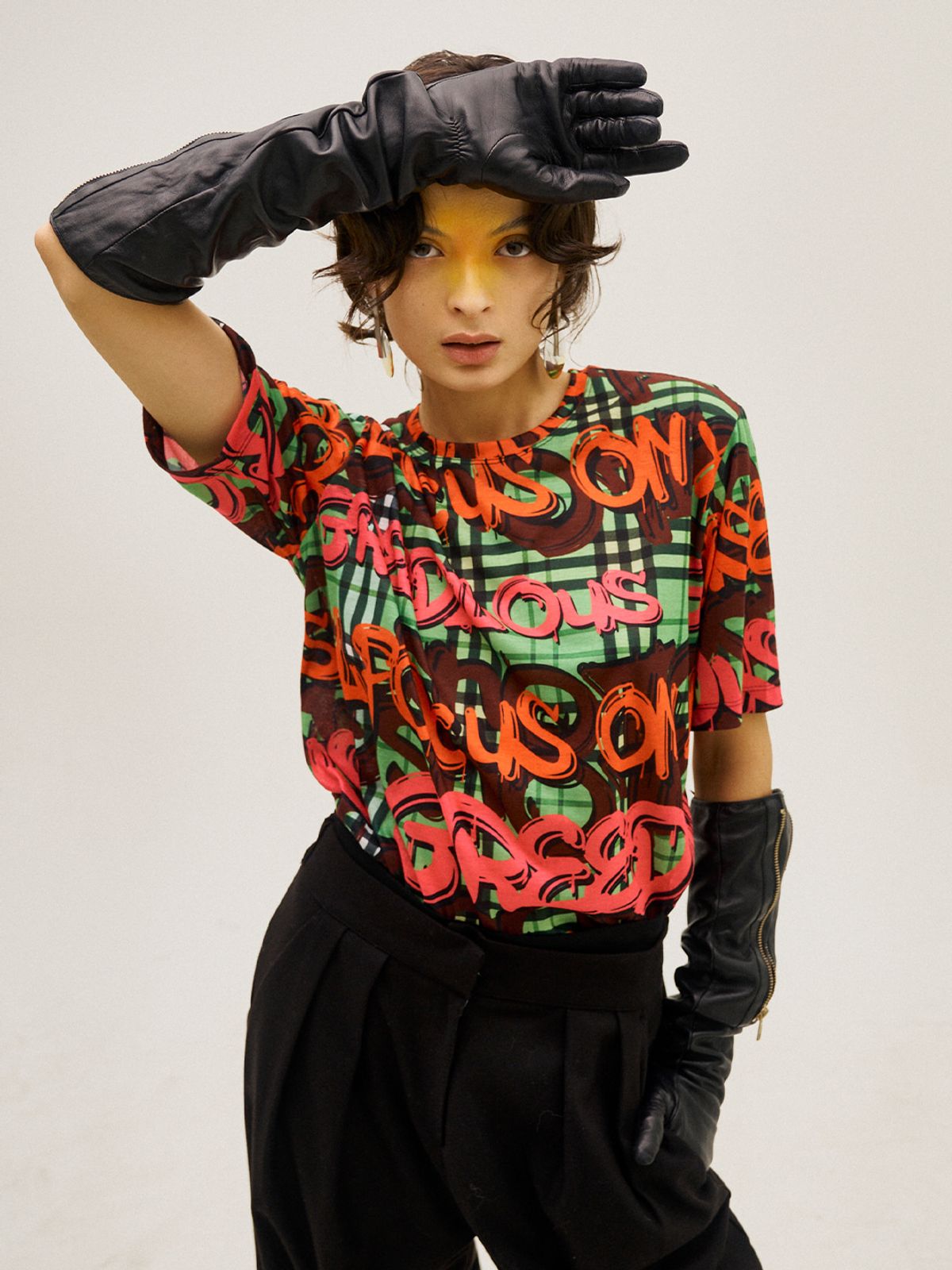 그리디어스(GREEDILOUS) Brown Logo Short Sleeve