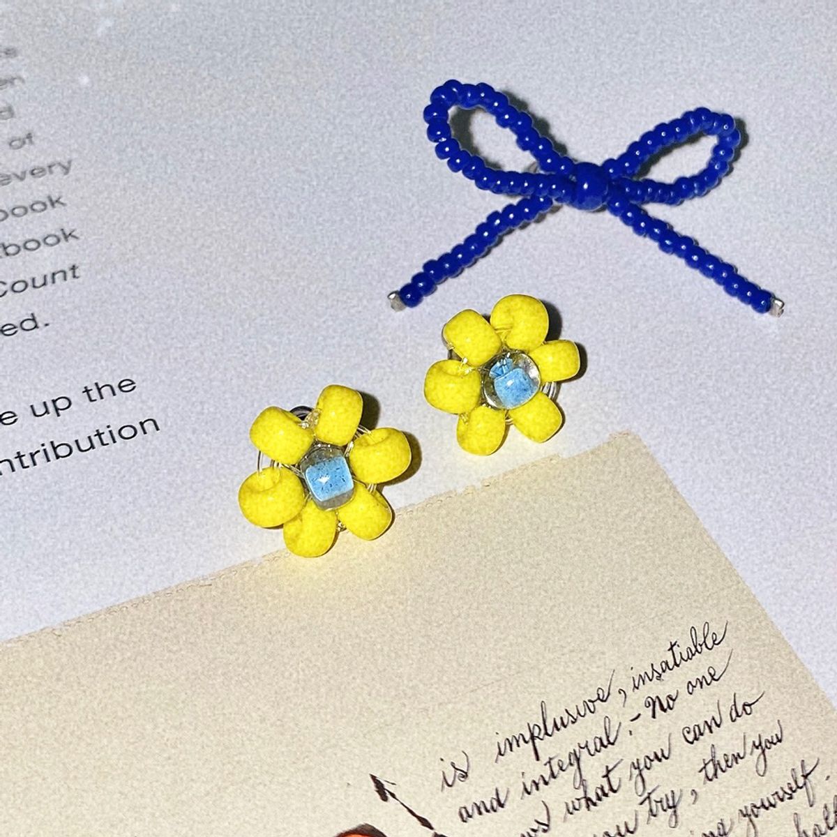 러브오낫(LOVE OR NOT) Picnic Yellow Flower Beads Earring