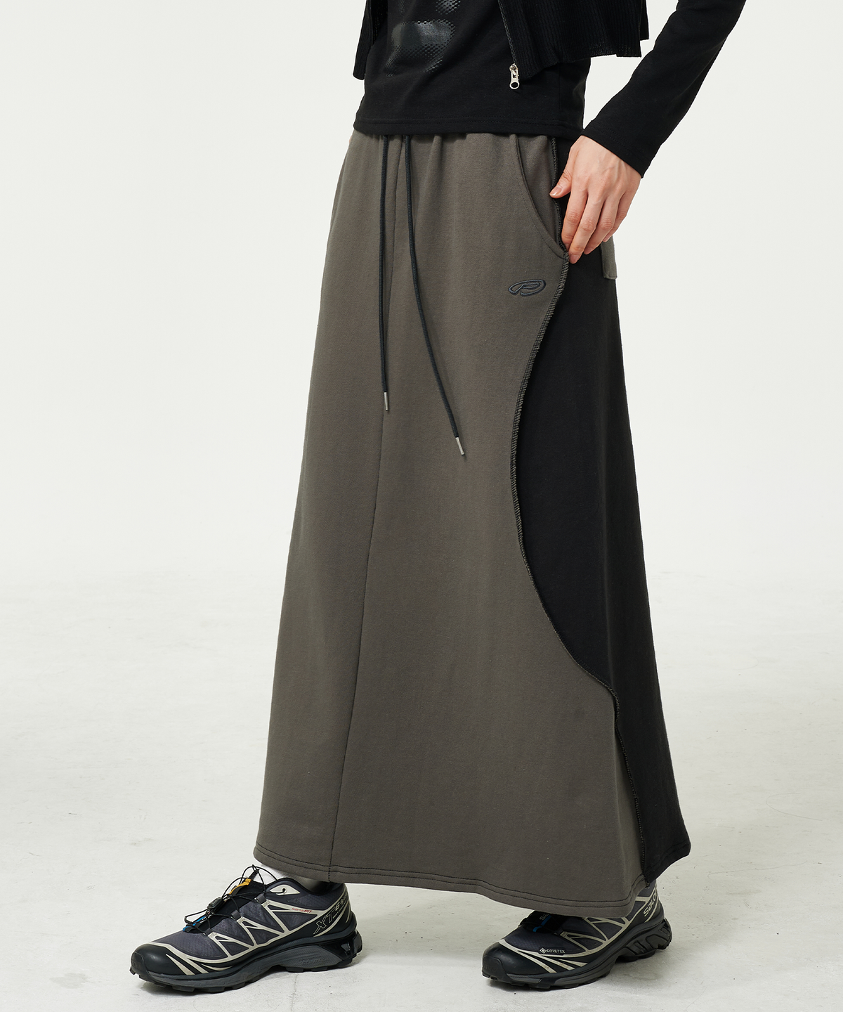 피스메이커(PIECE MAKER) EX RAW MAXI SKIRT (CHARCOAL)