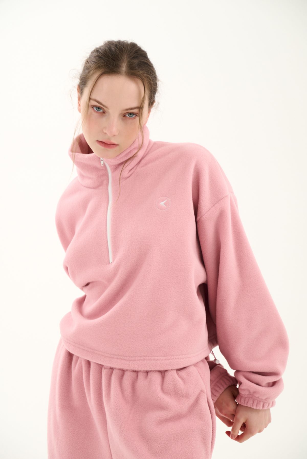 인터레스트(INTEREST) CROP HALF ZIP UP_PINK