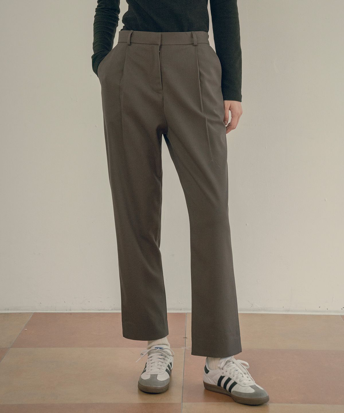 반원 아틀리에(VANONE ATELIER) P3176 Wool one-tuck tapered slacks_Brown