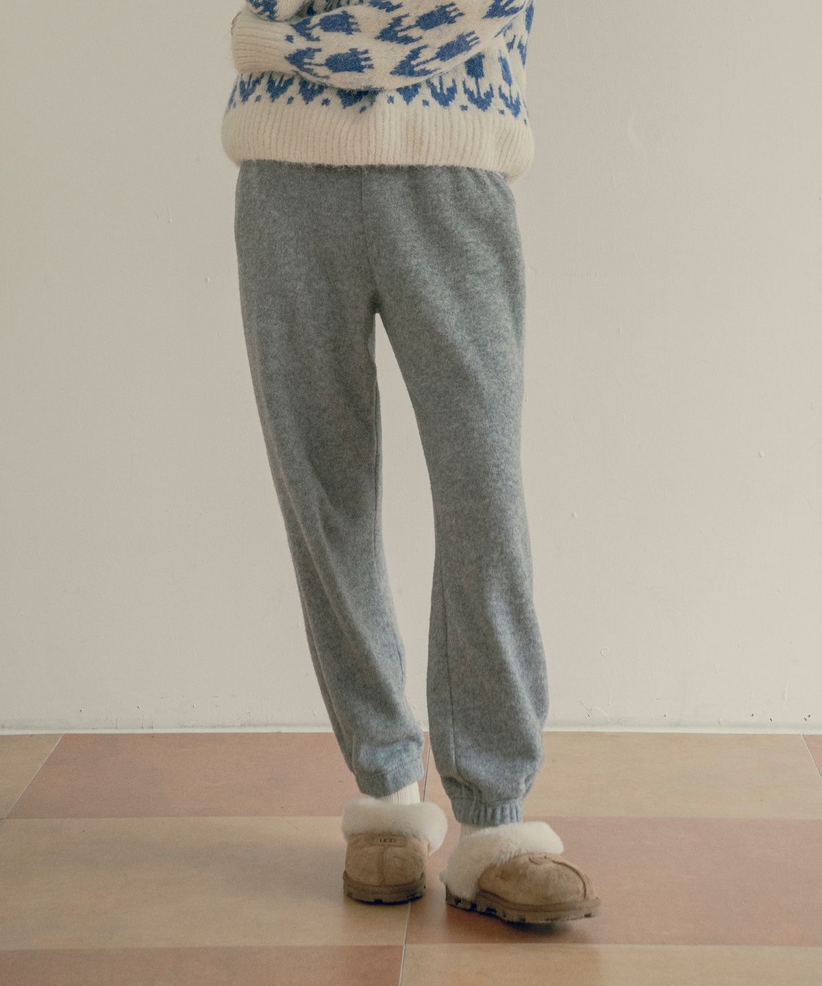 반원 아틀리에(VANONE ATELIER) P3178 Knit jogger pants_Gray