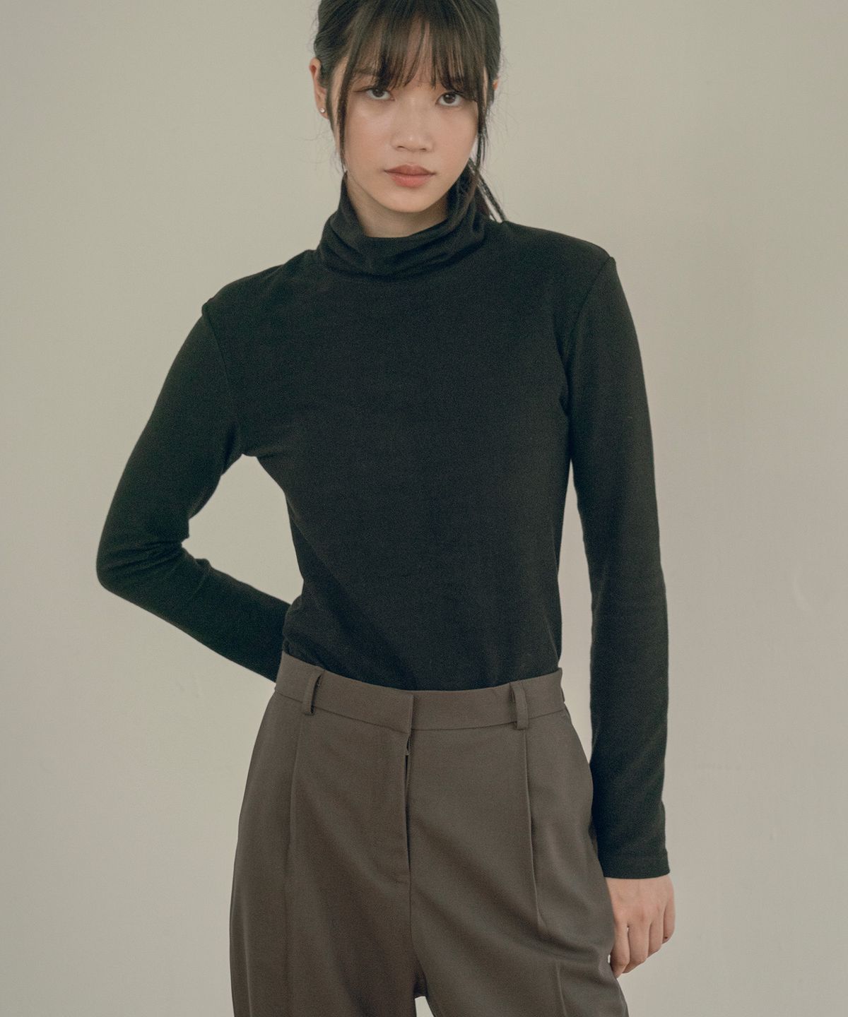 반원 아틀리에(VANONE ATELIER) A3465 Terry slim turtleneck_Black