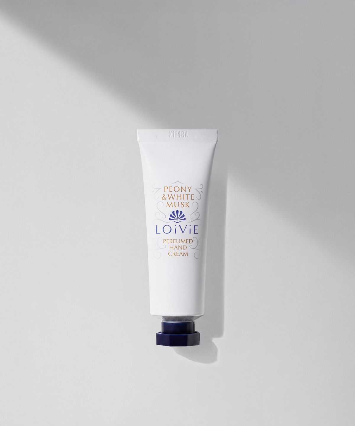 로이비(LOIVIE) 퍼퓸드 핸드크림 피오니 앤 화이트 머스크 35ml