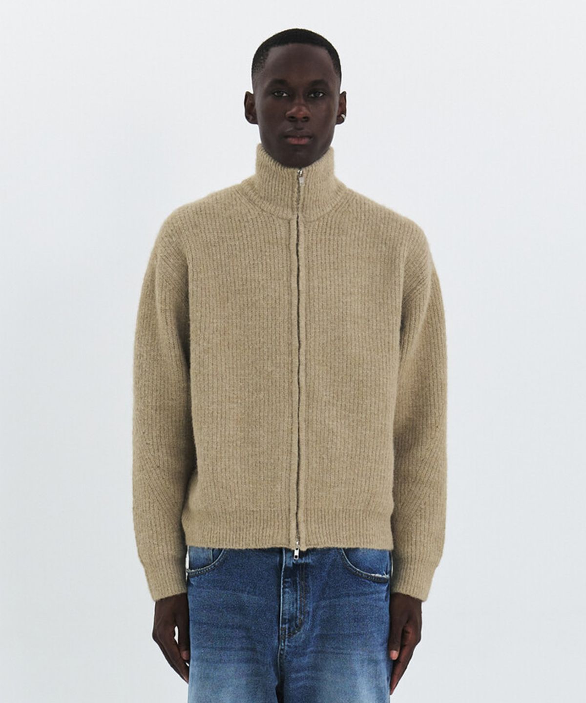 윈더(WINDER) FLUFFY WOOL BLEND ZIP-UP CARDIGAN - LIGHT KHAKI