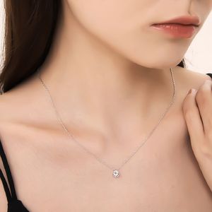 스와로브스키 크리스탈 코리 목걸이_WI8061211