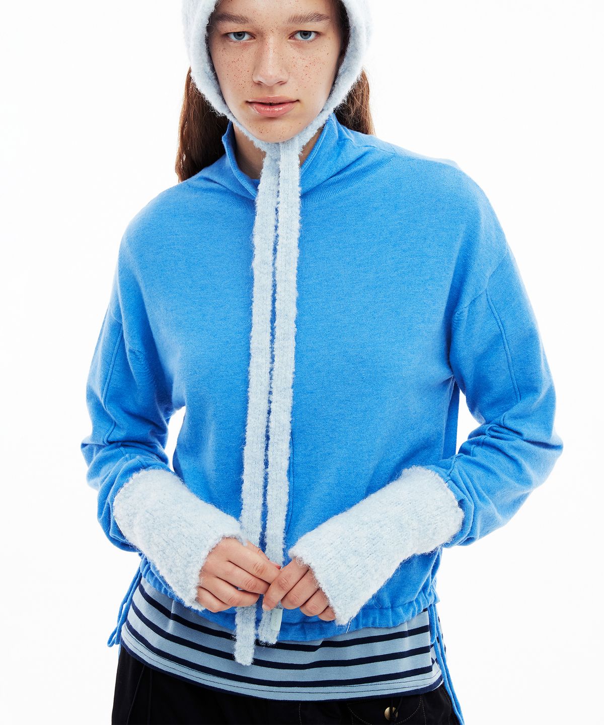 페넥(FENNEC) BOUCLE HAND WARMER - POWDER BLUE