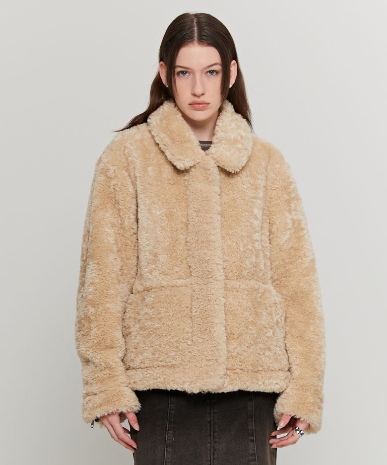 Spread Collar Shearling Jacket - Ivory