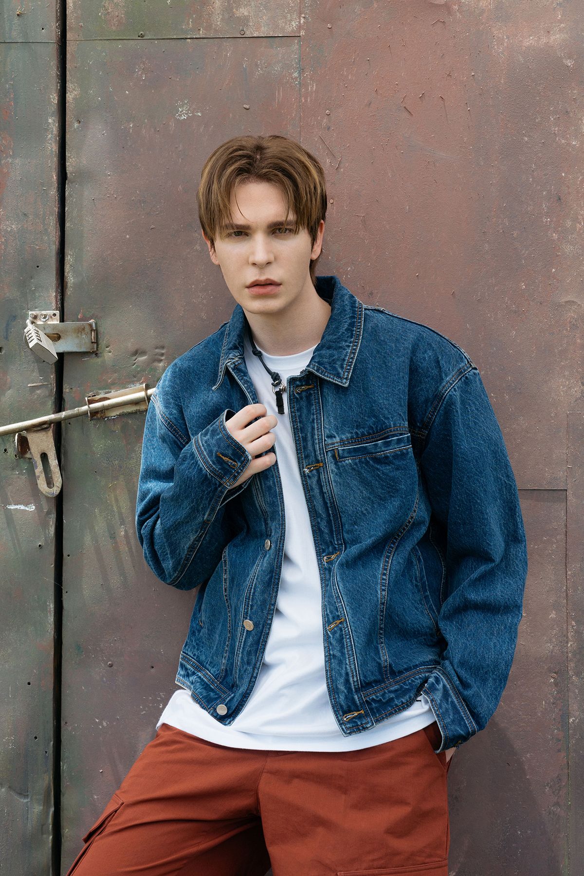 구빈(GUBIN) WASHED-LINE DENIM TRUCKER JACKET