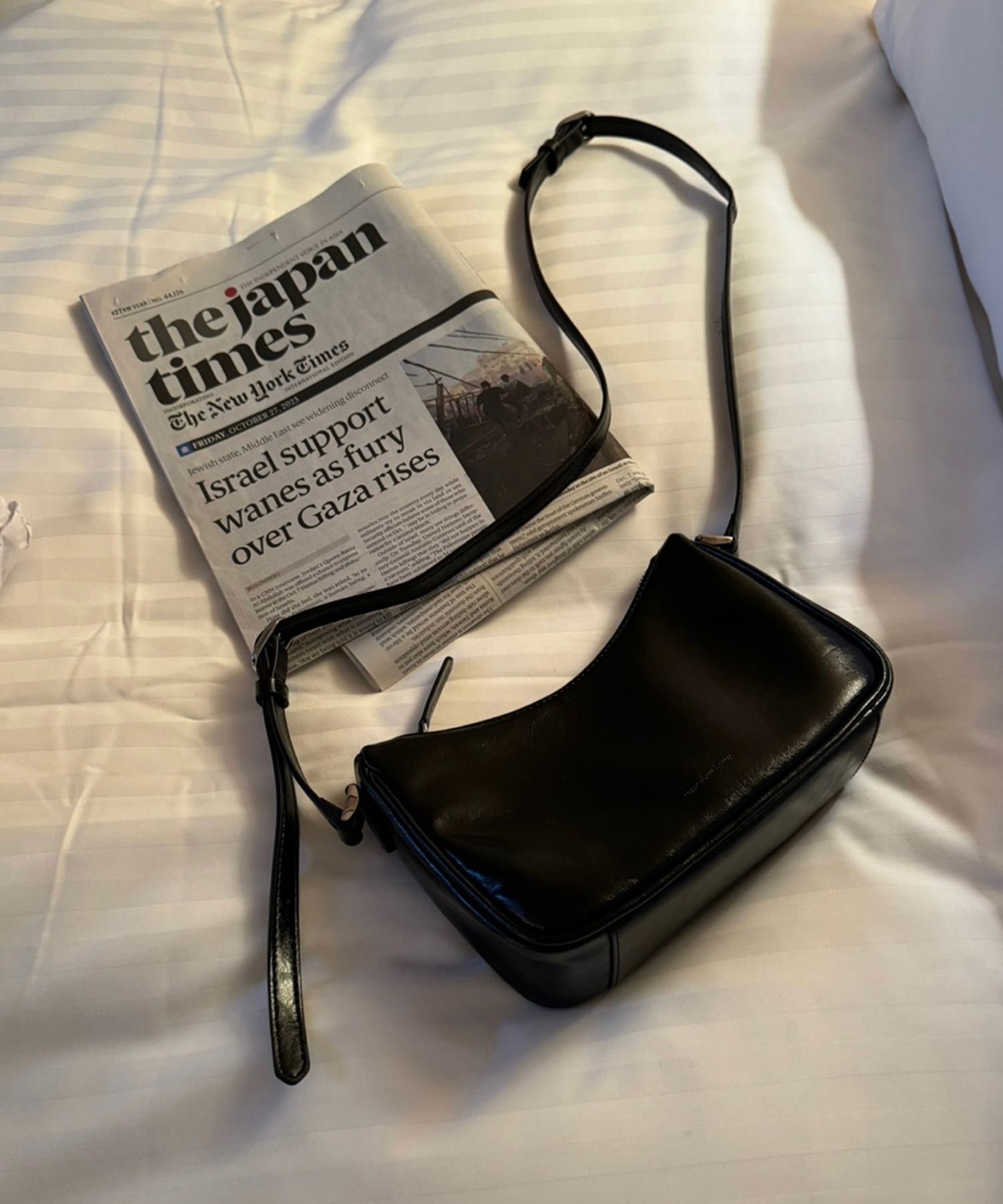 MUSINSA公式 | SOMEWHEREBUTTER lottie bag - black