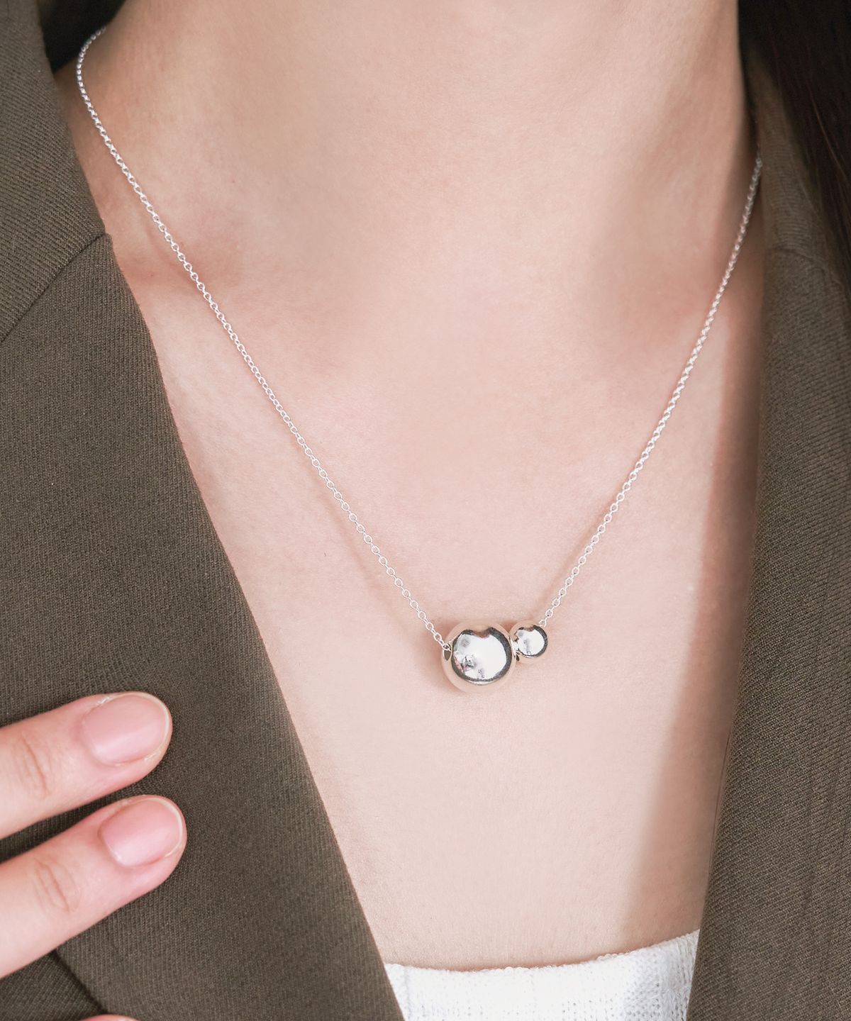 포스트루드(POSTLUDE) [SILVER] 2 BALL PENDANT NECKLACE