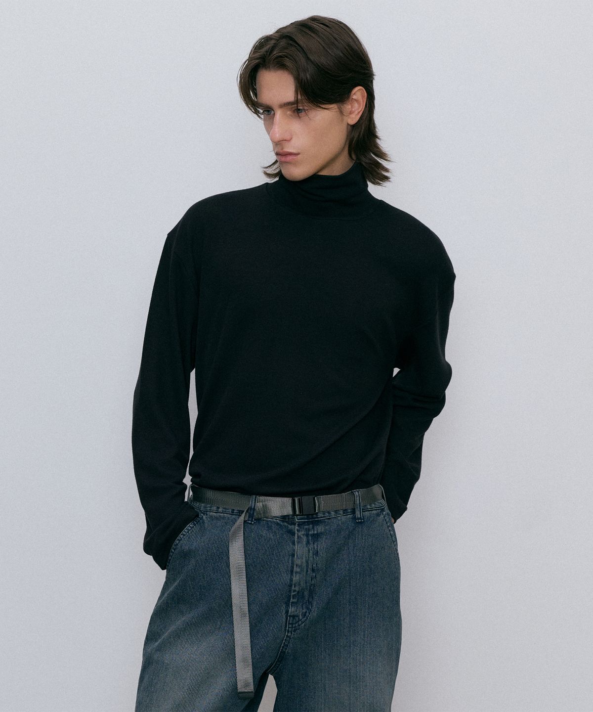 엔도어(ENDOOR) Turtleneck long sleeve t-shirt (black)