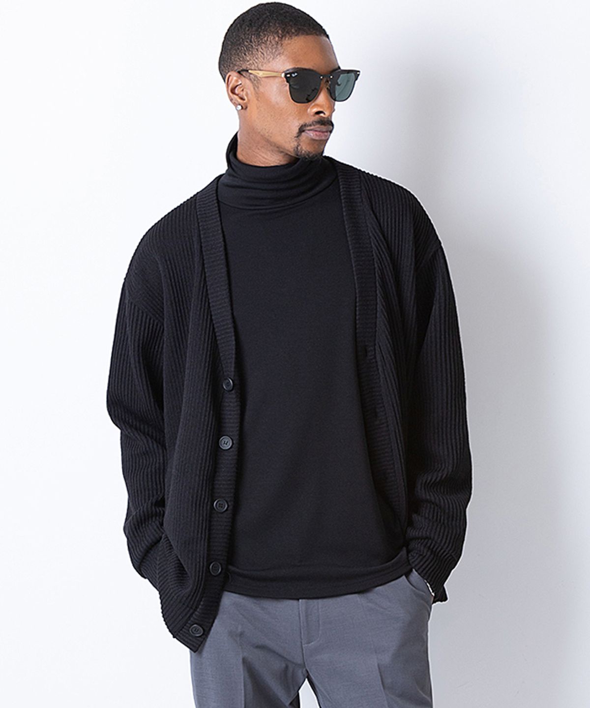 스트라이크(STRIKE) 드롭 숄더 루즈 가디건 (BLACK)