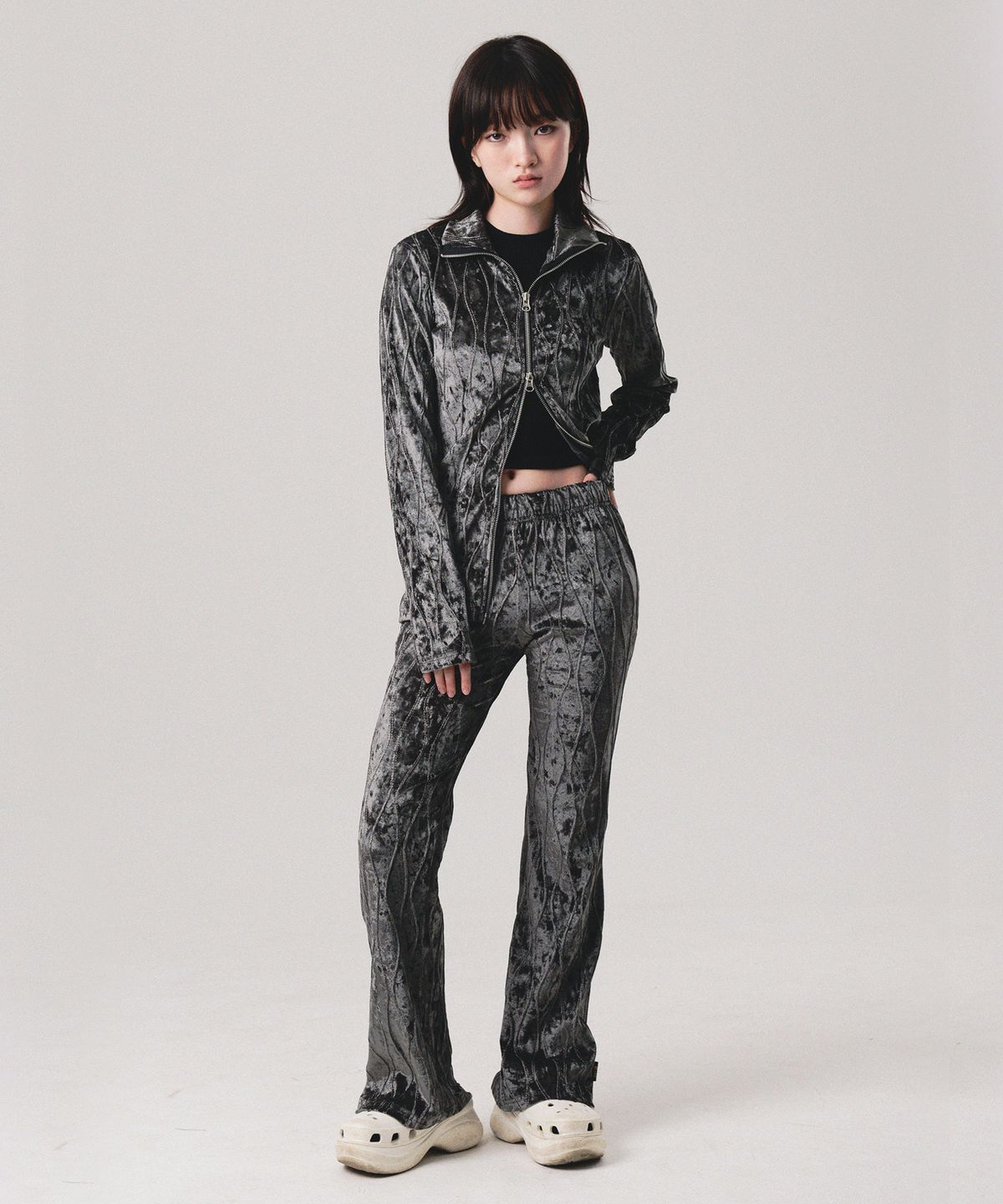 피스메이커(PIECE MAKER) VELVET WAVE ZIPUP PANTS SET UP (3COLOR)