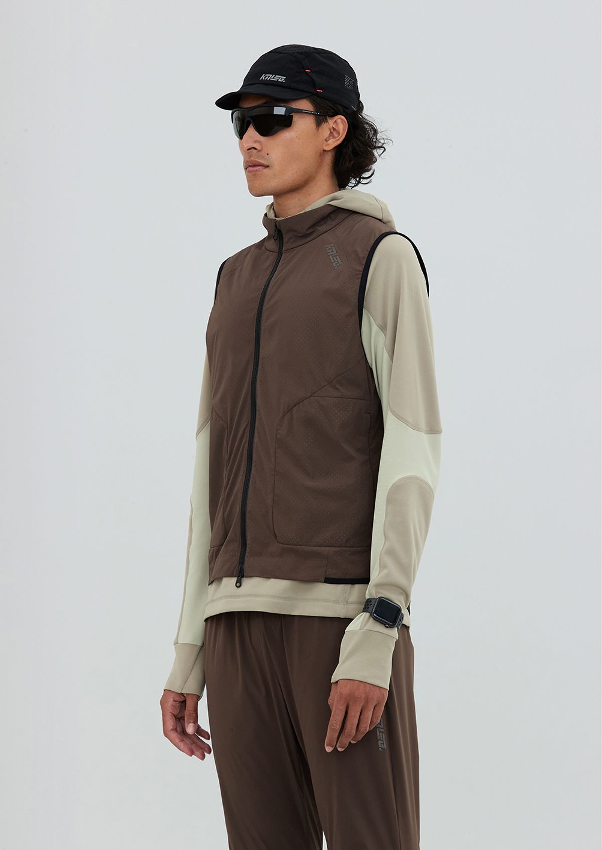 칼렉(KALEG) MENS AIR BLADE GILET (ATHLETIC) MILD BROWN