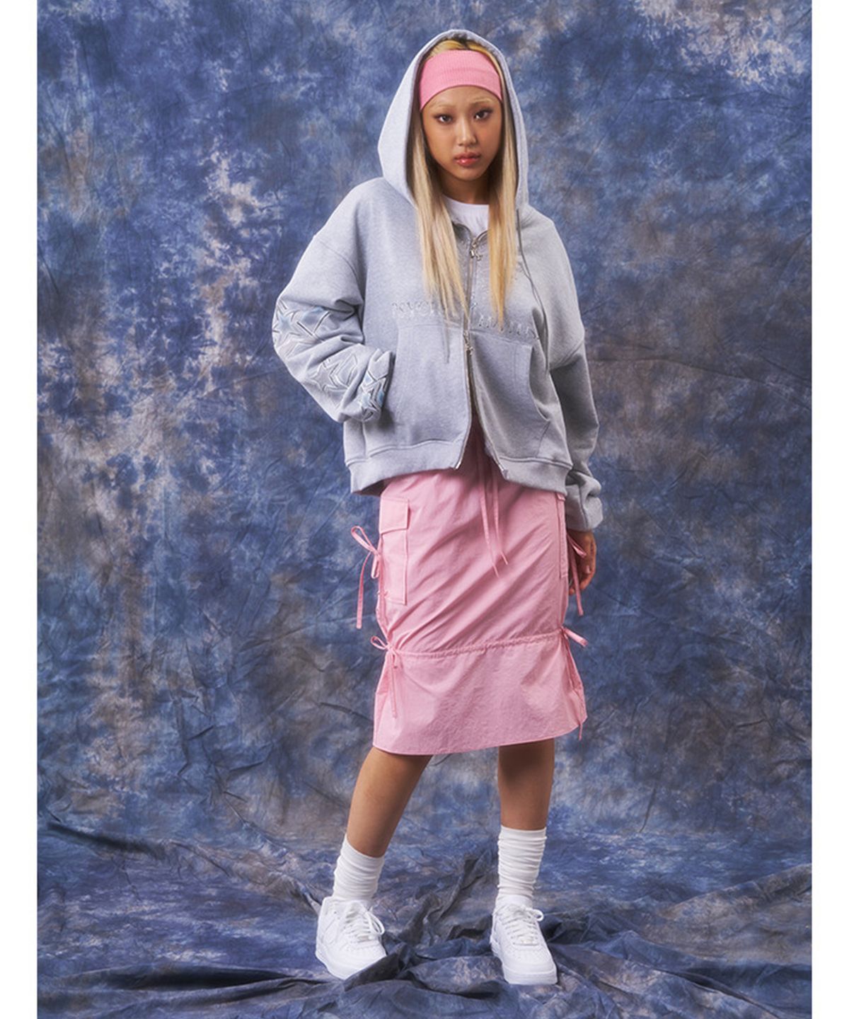 하투(HATU) CUTE AND PSYCHO HOOD ZIP-UP GRAY