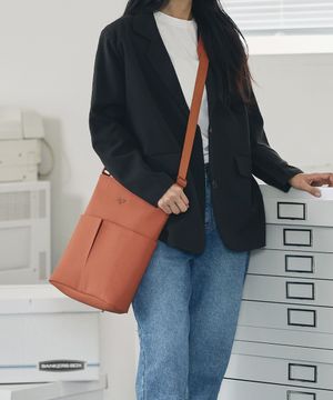 [선착순 특가] 라인 데일리 크로스백 - 브릭