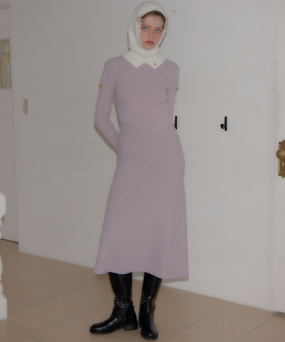 살롱 드 욘(SALON DE YOHN) High Neck Cut-Out Long Dress_ Lavender