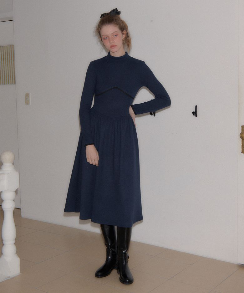 Line Point High Neck Dress_ Navy