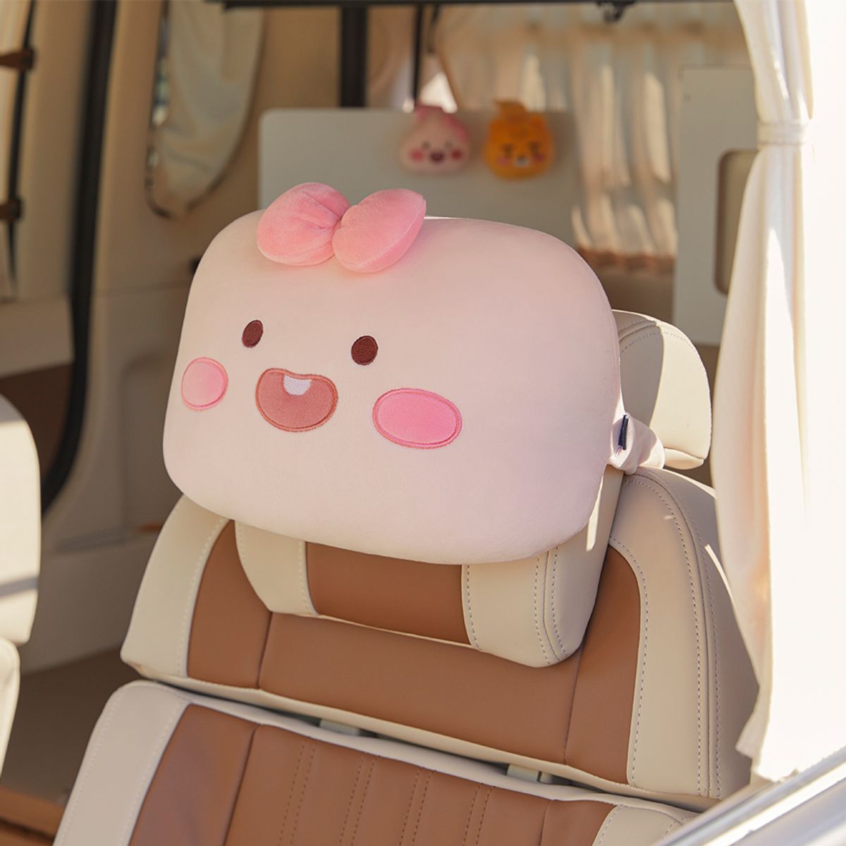 카카오프렌즈(KAKAO FRIENDS) 폭신한 차량용 목쿠션_리틀어피치