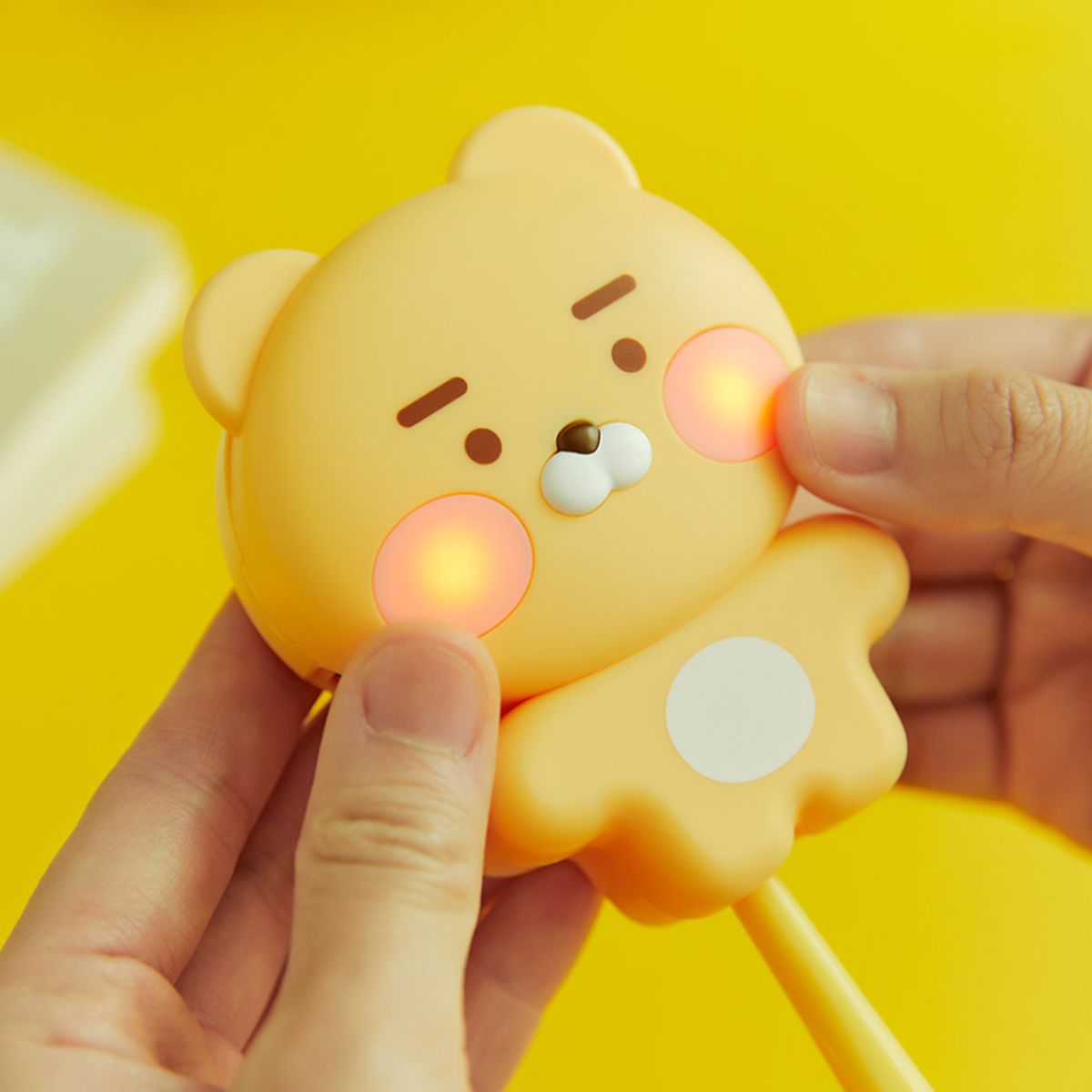 카카오프렌즈(KAKAO FRIENDS) 볼 발그레 칫솔살균기_리틀라이언