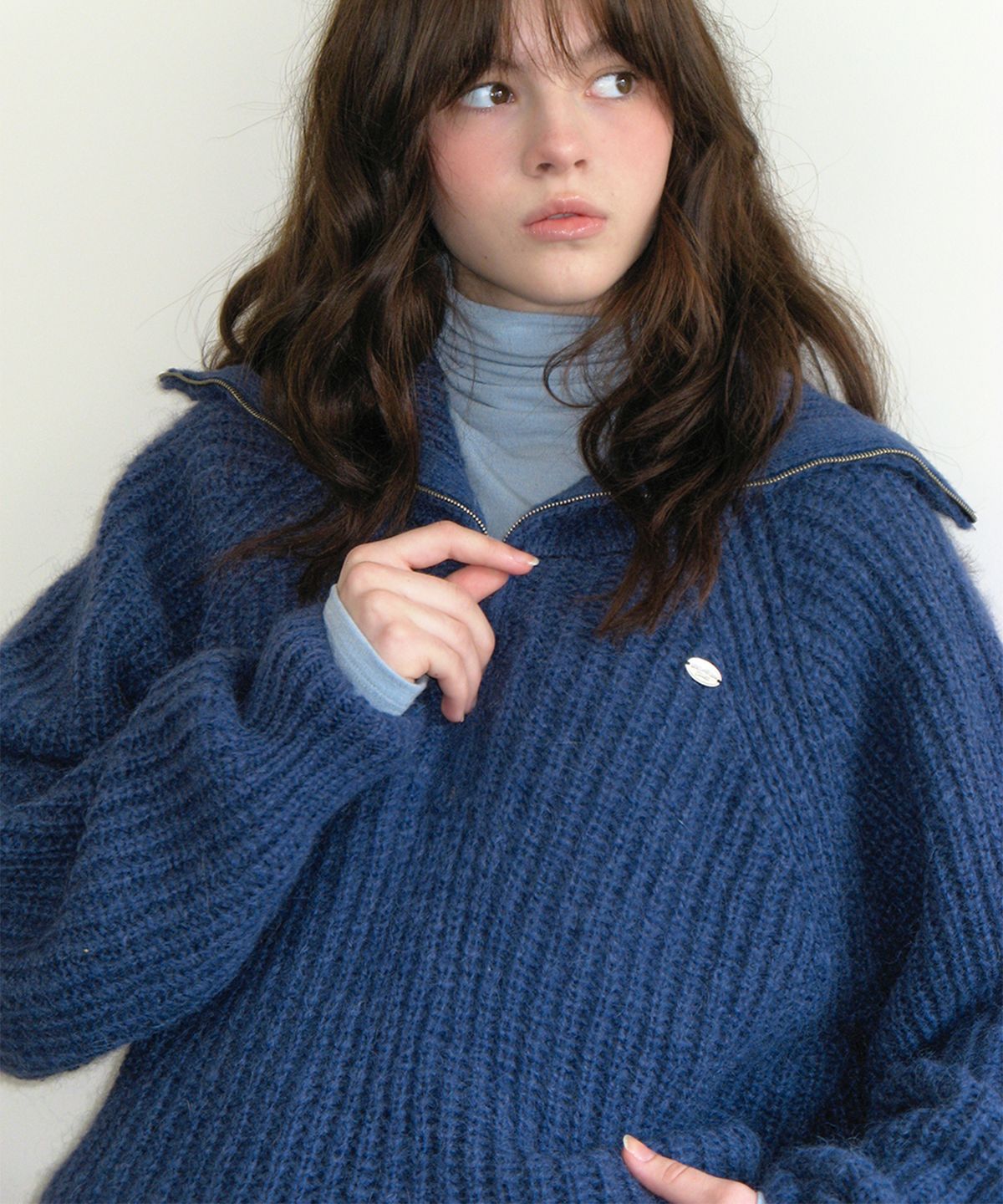 썸웨어버터(SOMEWHEREBUTTER) Kid mohair half zip-up - vintage blue