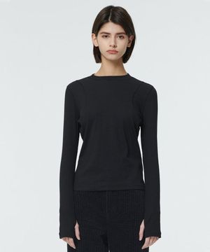 커버 스티치 티 셔츠 블랙