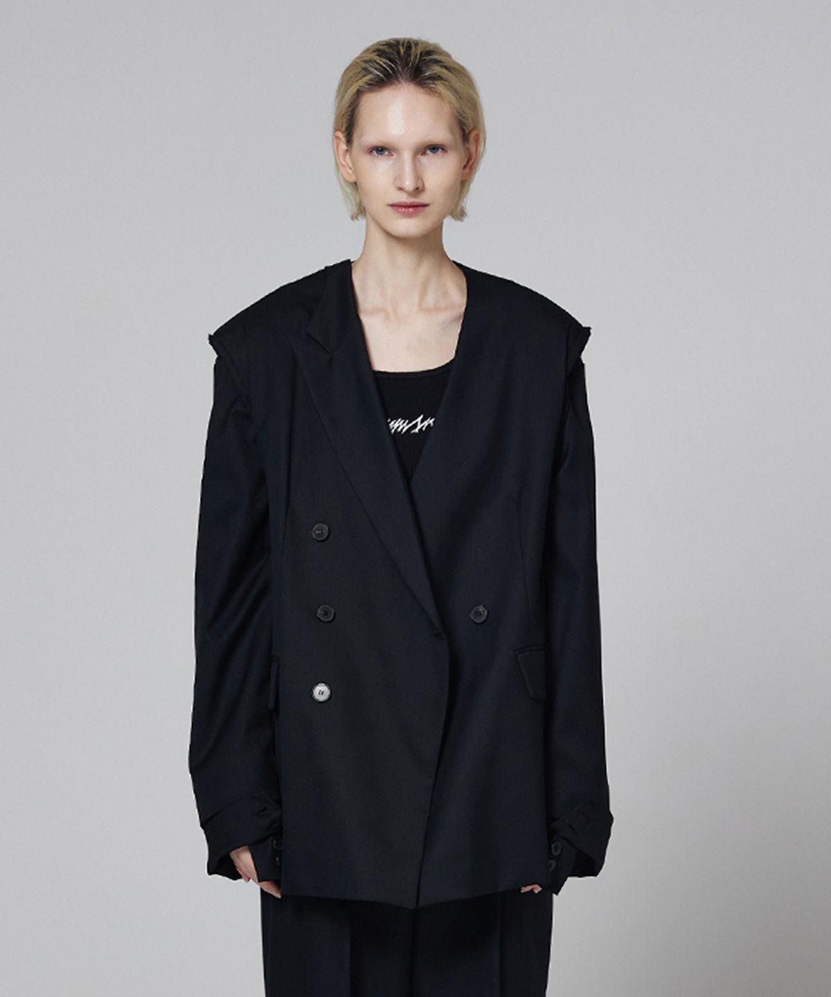 므아므(MMAM) Signature off sleeve origami blazer