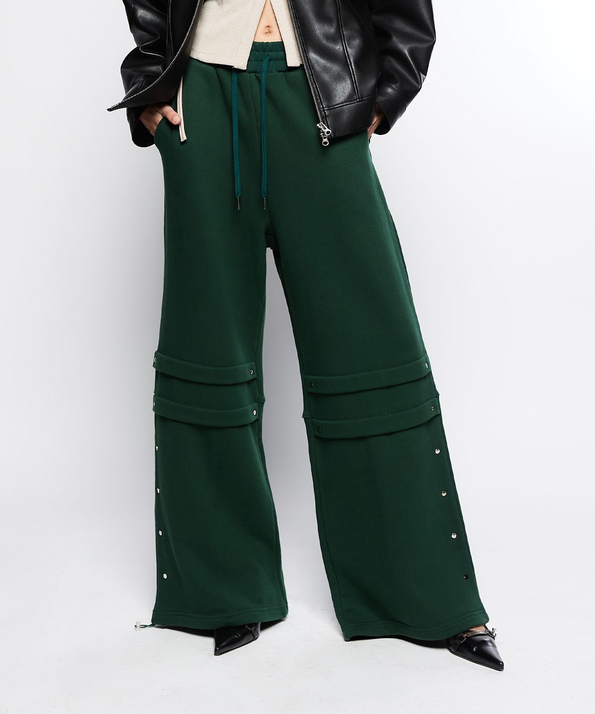 라티젠(LARTIGENT) L7 LOGO SWEATPANTS(GREEN)