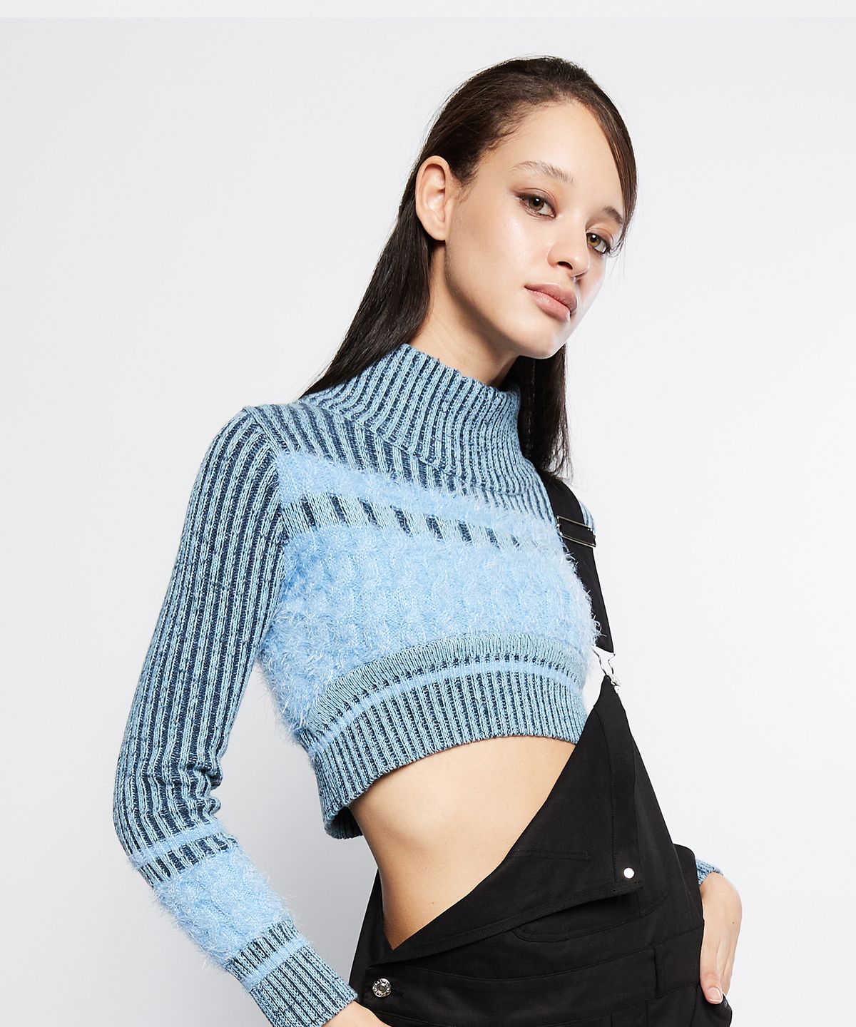 라티젠(LARTIGENT) L7 COLORBLOCK KNIT BOLERO(NAVY)