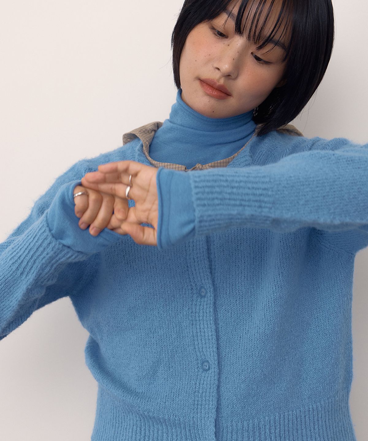 셀리테일즈(CELITAILS) WHOLEGARMENT BUTTON CARDIGAN_BLUE
