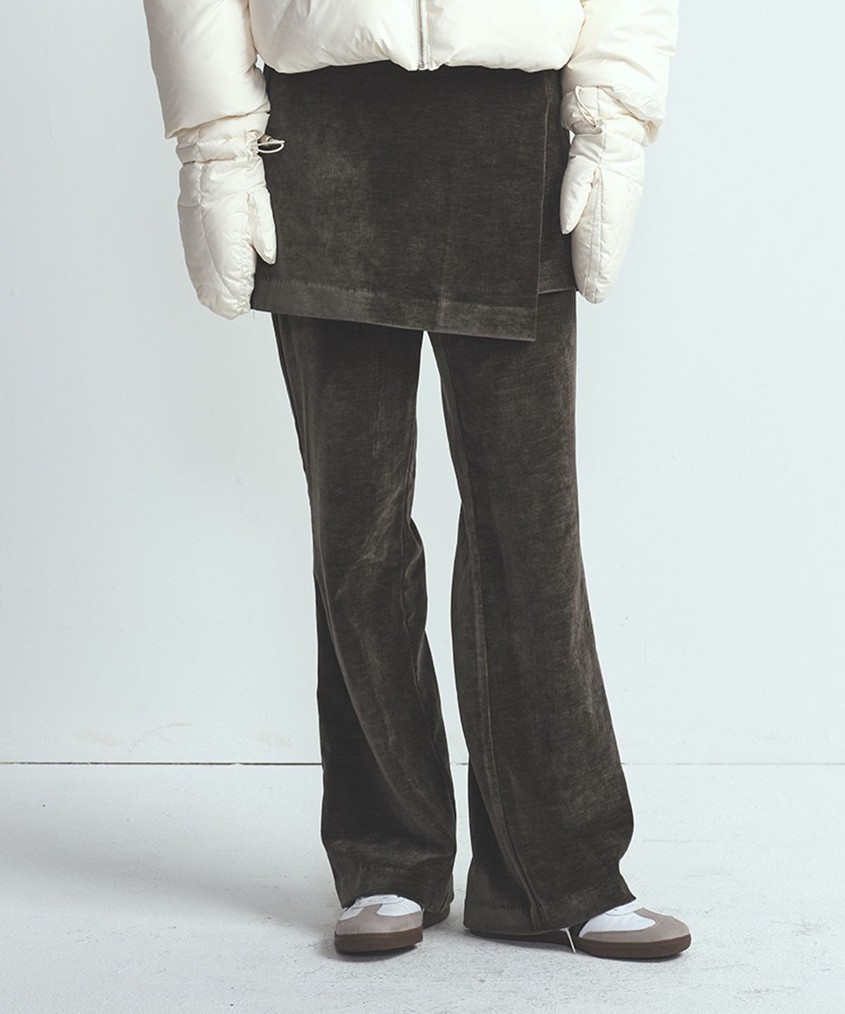 셀리테일즈(CELITAILS) SKIRT LAYERED PANTS_KHAKI