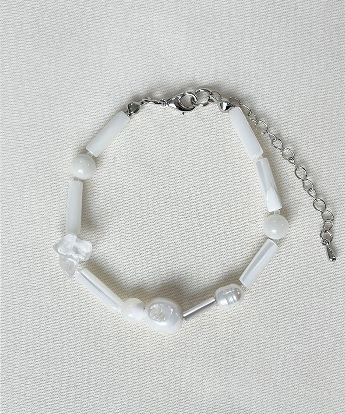 루바티(RUBATI) Mother of Pearl+Crystal Bracelet