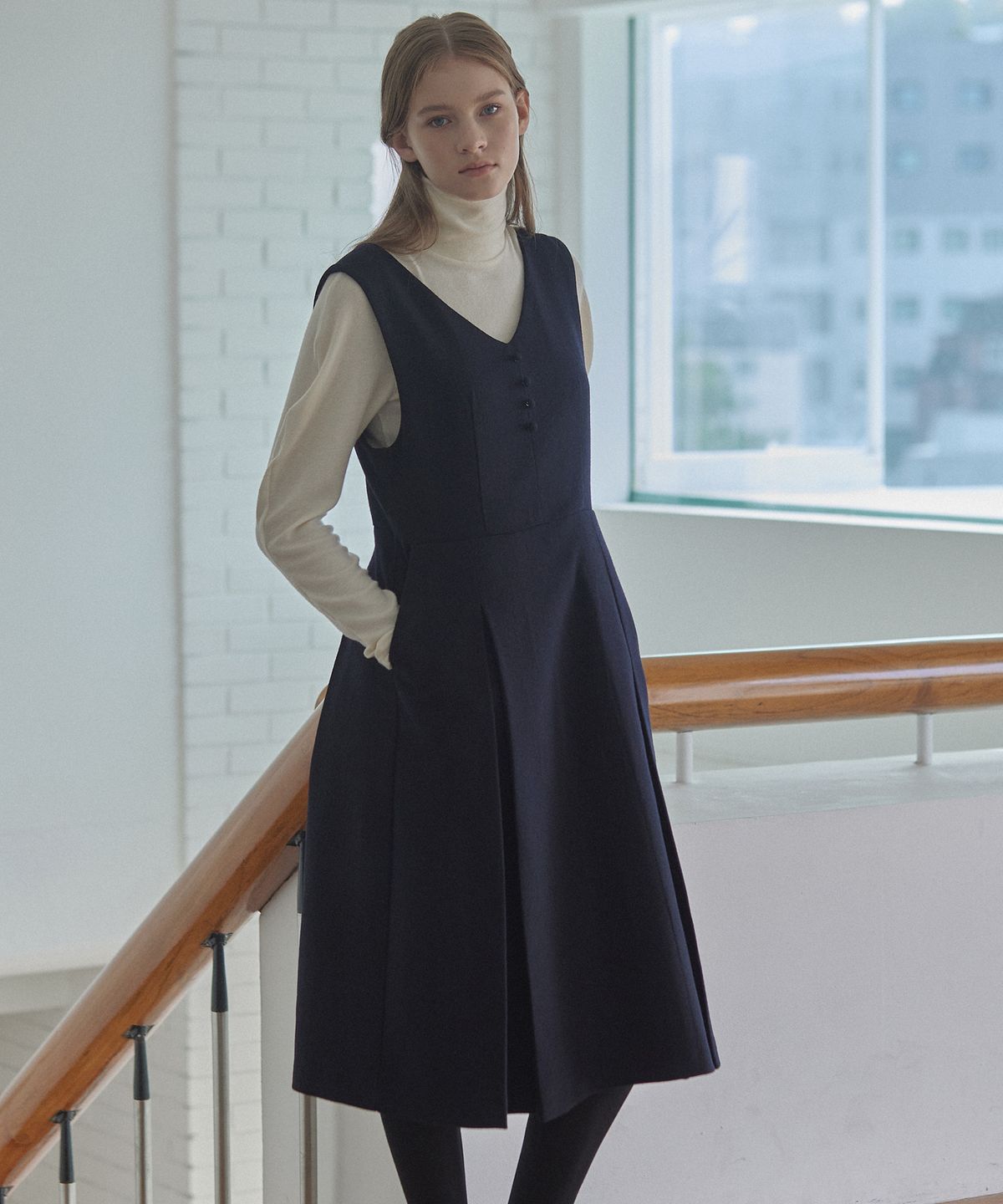논로컬(NONLOCAL) Wool Blend Pleats Dress - Navy
