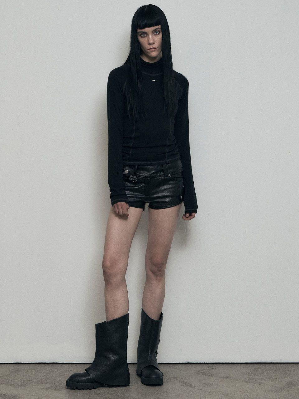 보헤미안 서울(BOHEMSEO) MOTORCYCLE LEATHER SHORTS, BLACK - 사이즈