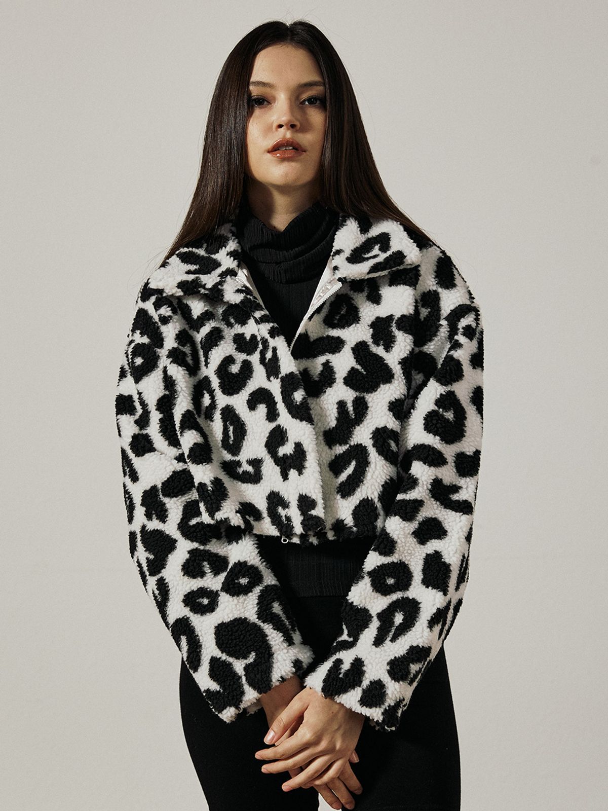 키티포터리(KITTY POTTERY) REOPARD CROP COLOR JACKET [WHITE]
