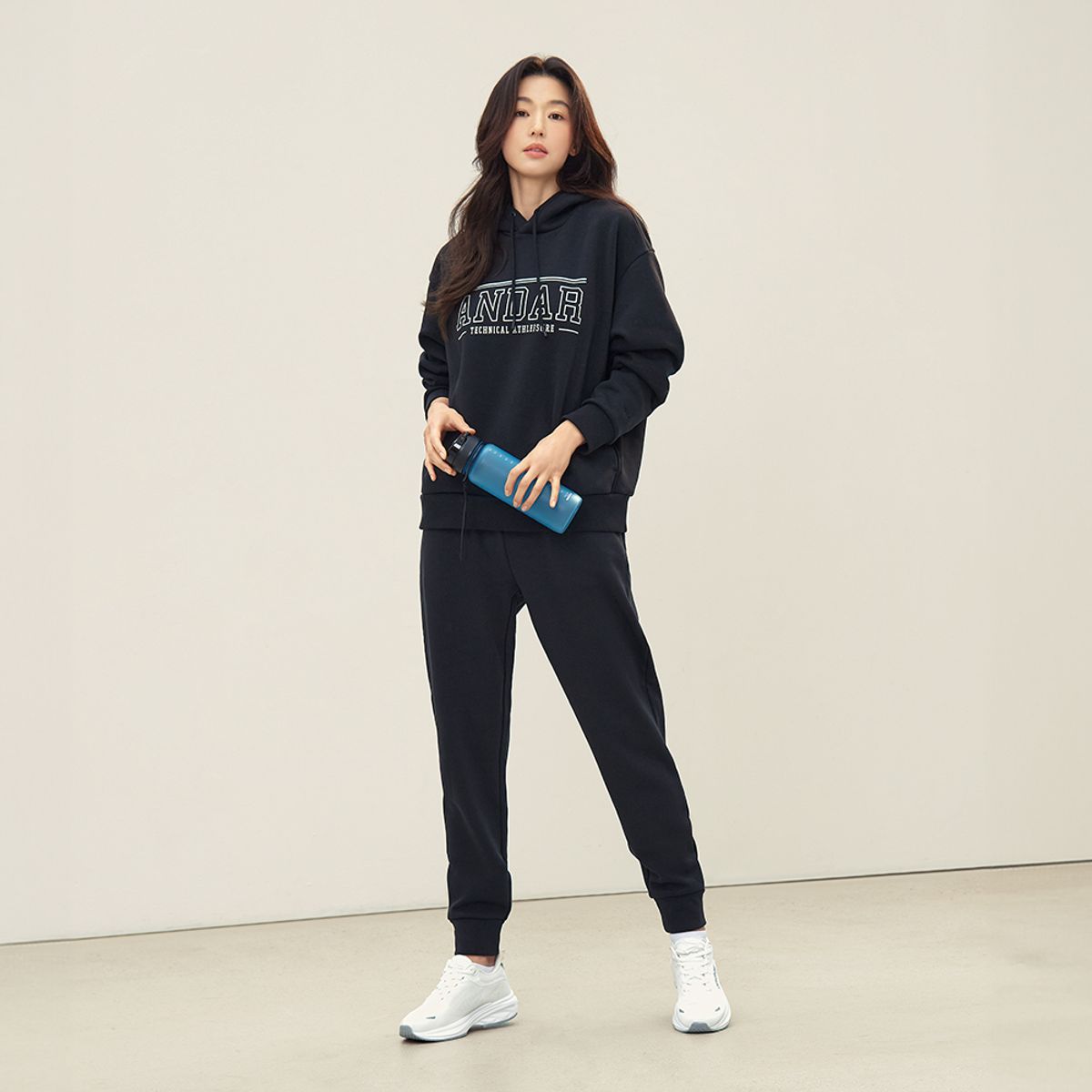 안다르(ANDAR) 스트레치 플리스 스웻 조거팬츠