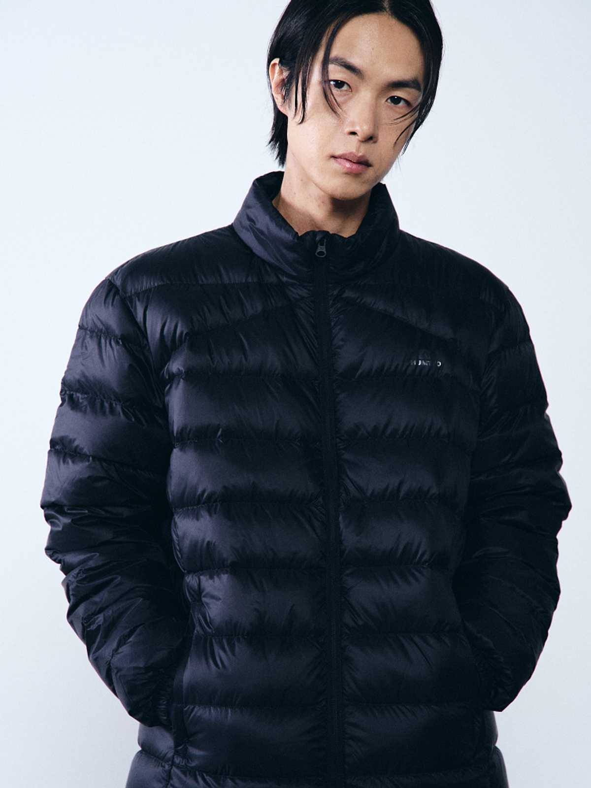 험토(HUMTTO) 남성 덕다운 경량 패딩 파울러(Black)