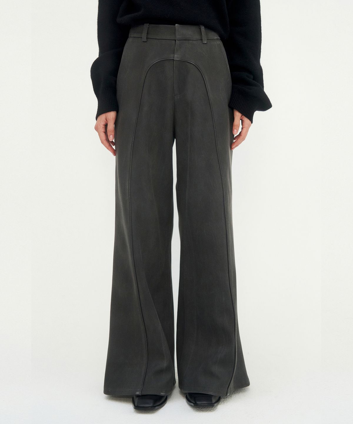 트리밍버드(TREEMINGBIRD) Suede Piping Classic Set-up Pants [ Charcoal ]