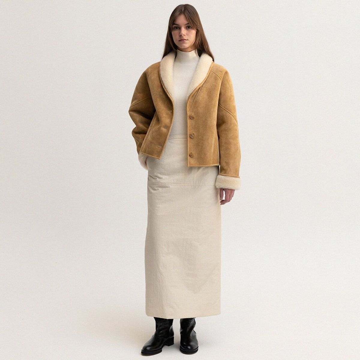 르(LE) signature shearling jacket (beige)