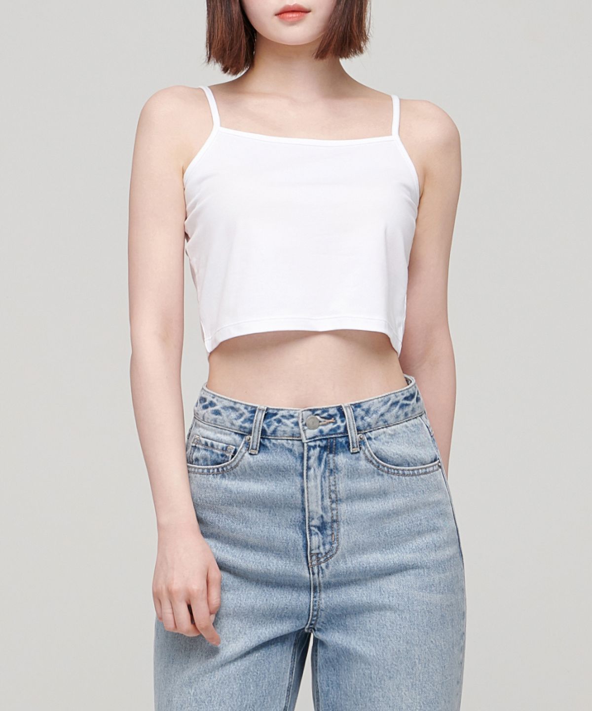 무신사 스탠다드 우먼(MUSINSA STANDARD WOMAN) 우먼즈 스트링 크롭 슬리브리스 탑 1팩 [화이트]