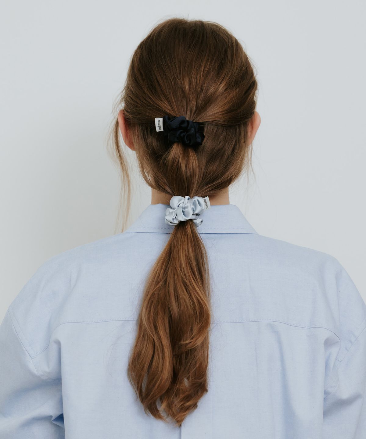 튜드먼트(TTUDEMENT) SATIN SCRUNCHIE SET NAVY/L.BLUE
